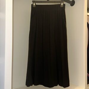 Splendid midi black skirt with pockets